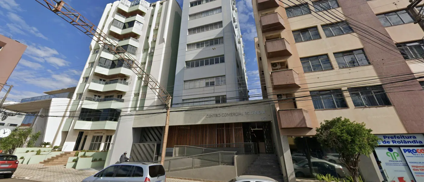 Fachada do Centro Comercial Rolândia, prédio onde fica o escritório